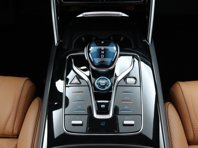 BYD TANG - Flagship 108.8 kWh