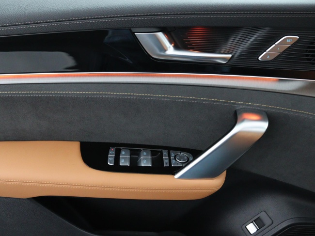 BYD TANG - Flagship 108.8 kWh