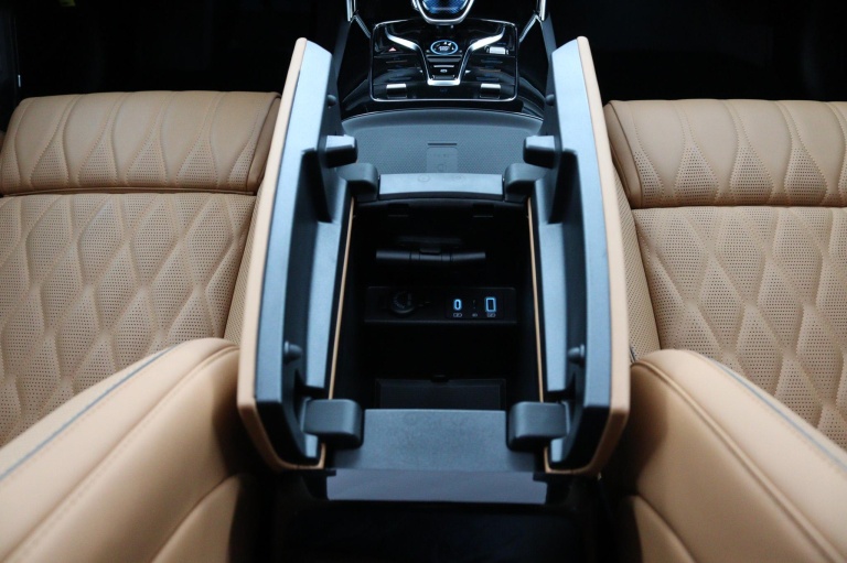 BYD TANG - Flagship 108.8 kWh 25