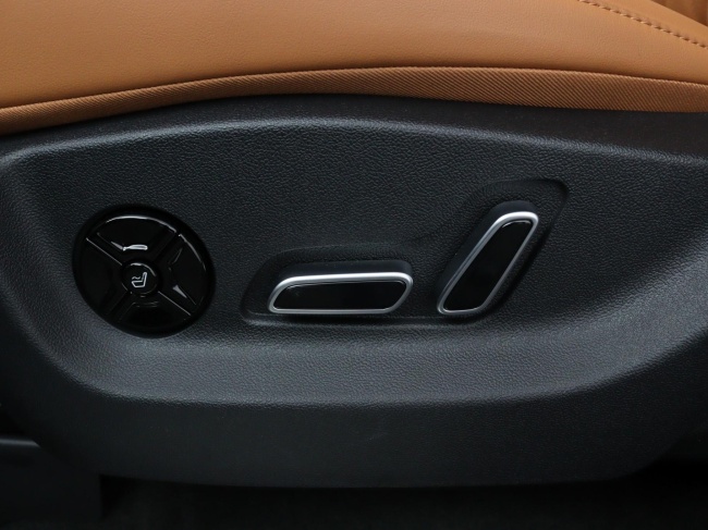 BYD TANG - Flagship 108.8 kWh