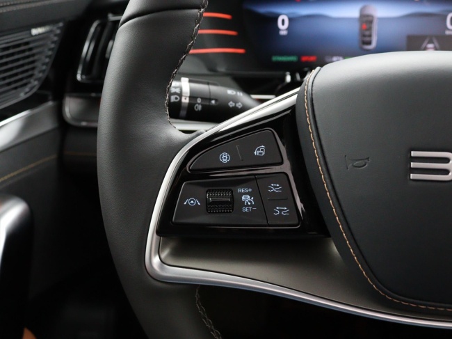 BYD TANG - Flagship 108.8 kWh