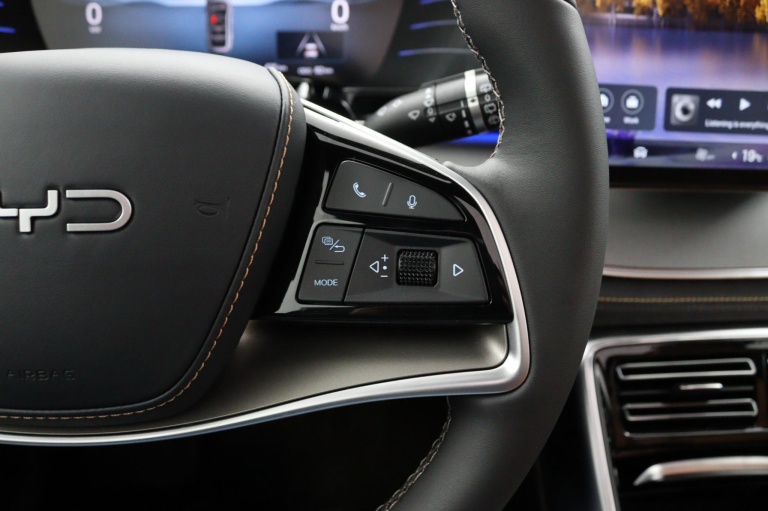 BYD TANG - Flagship 108.8 kWh 33