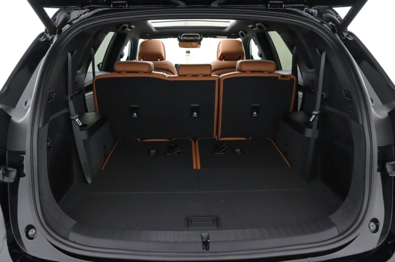 BYD TANG - Flagship 108.8 kWh 35