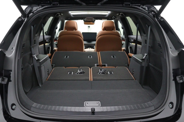 BYD TANG - Flagship 108.8 kWh 38