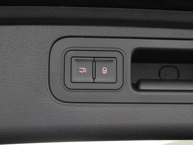 BYD TANG - Flagship 108.8 kWh