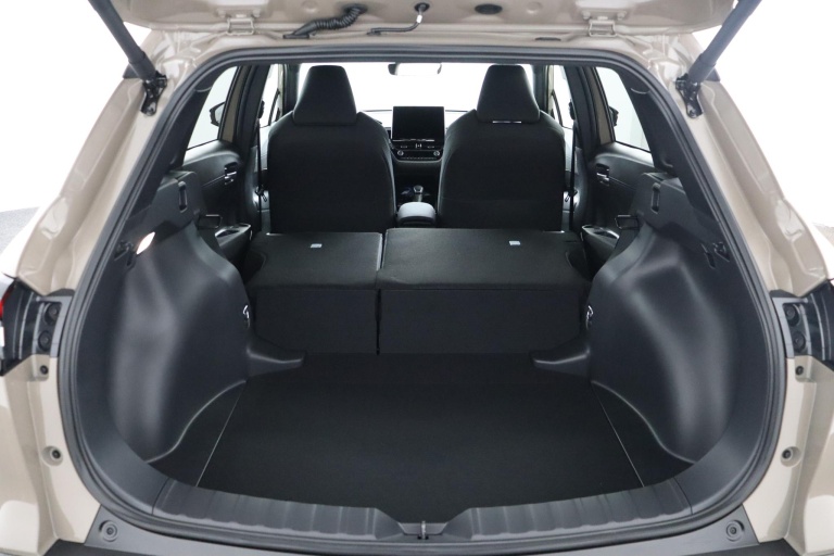 Toyota Corolla Cross - Hybrid 140 Dynamic 26