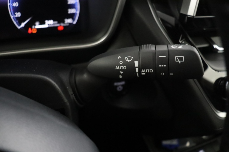 Toyota Corolla Cross - Hybrid 140 Dynamic 32