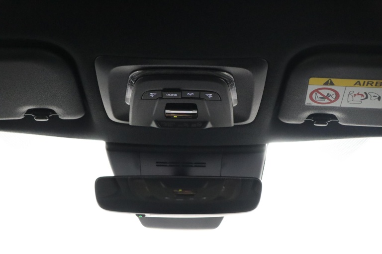 Toyota Corolla Cross - Hybrid 140 Dynamic 33