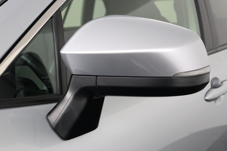 Toyota Corolla Cross - 2.0 High Power Hybrid First Edition 37