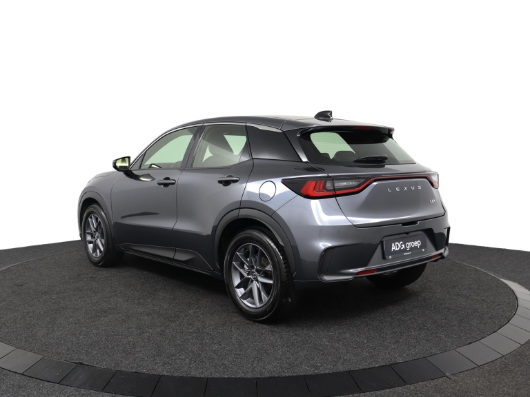 Lexus LBX - Elegant 2WD 12