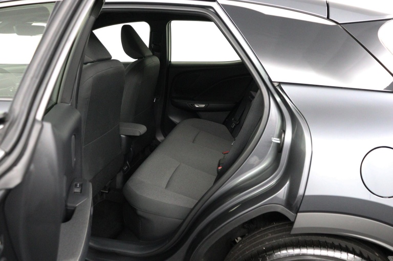 Lexus LBX - Elegant 2WD 17