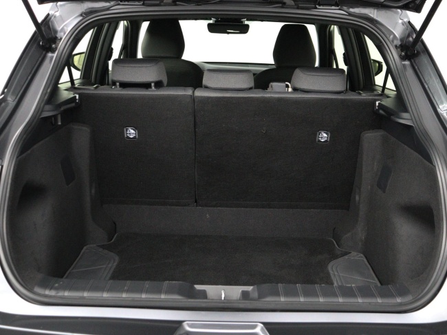 Lexus LBX - Elegant 2WD