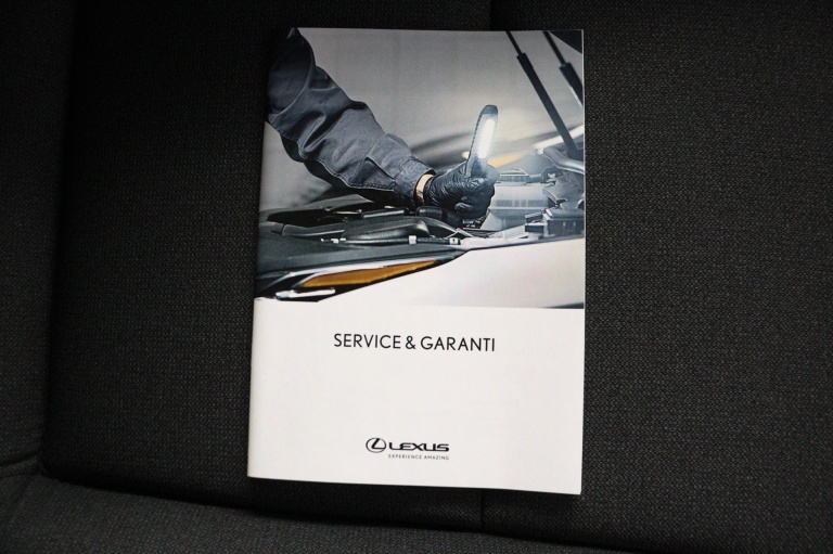 Lexus LBX - Elegant 2WD 40