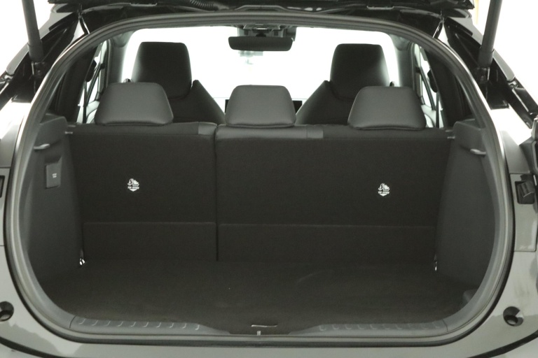 Toyota C-HR - 2.0 Plug-in Hybrid 220 Black Edition 22