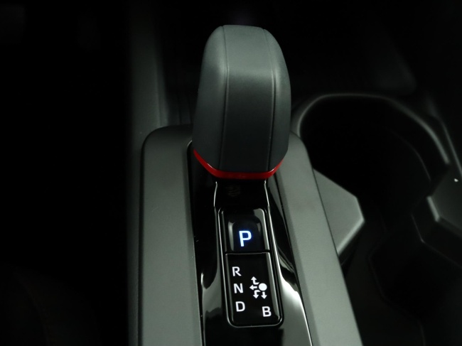 Toyota C-HR - 2.0 Plug-in Hybrid 220 Black Edition