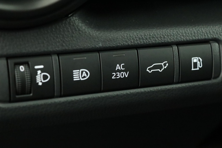 Toyota C-HR - 2.0 Plug-in Hybrid 220 Black Edition 27