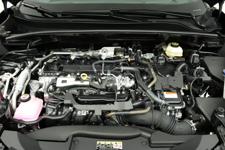 Toyota C-HR - 2.0 Plug-in Hybrid 220 Black Edition 34