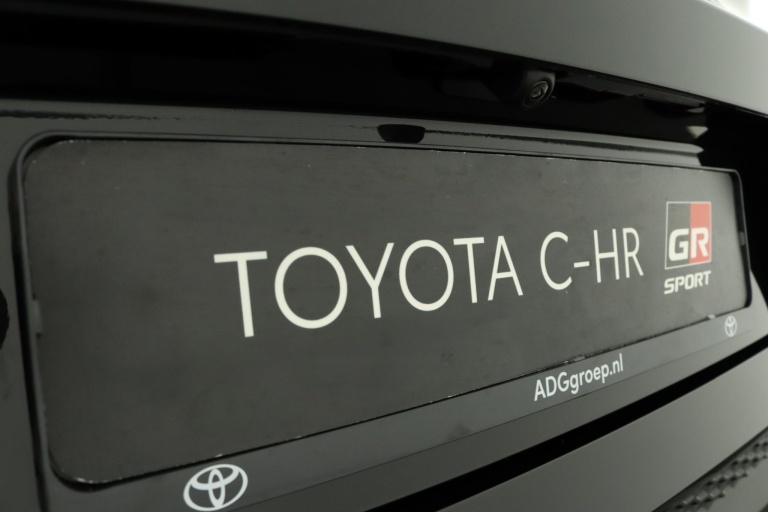 Toyota C-HR - 2.0 Plug-in Hybrid 220 Black Edition 41