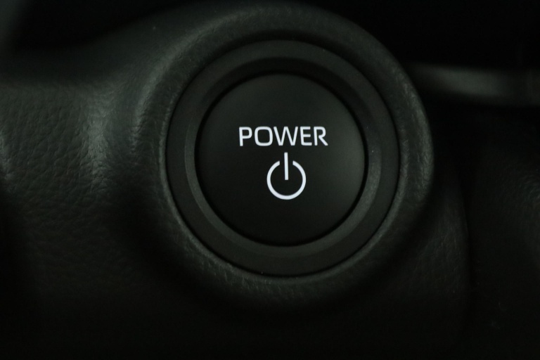 Toyota C-HR - 2.0 Plug-in Hybrid 220 Black Edition 45