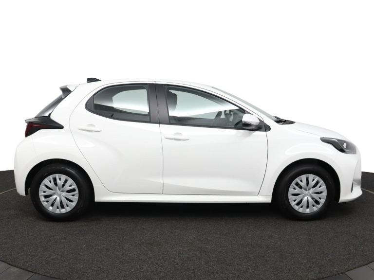 Toyota Yaris - 1.5 Hybrid 115 Comfort 12