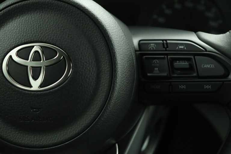 Toyota Yaris - 1.5 Hybrid 115 Comfort 19