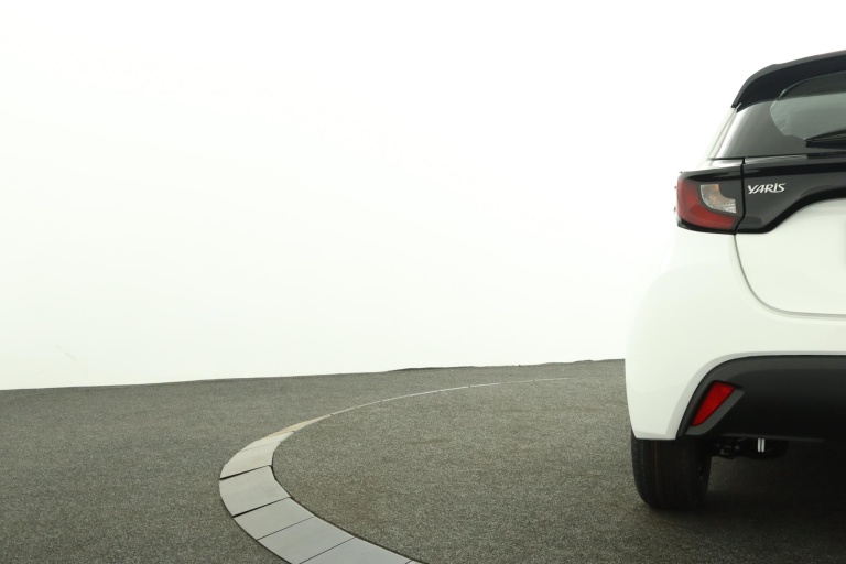 Toyota Yaris - 1.5 Hybrid 115 Comfort 38