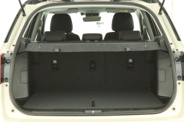 Suzuki Vitara - 1.4 Boosterjet Smart Hybrid AllGrip Select  21