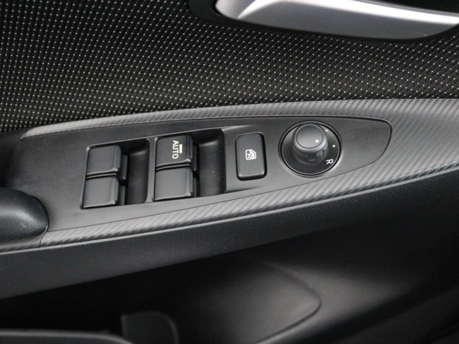 Mazda 2 - 1.5 Skyactiv-G Sportive