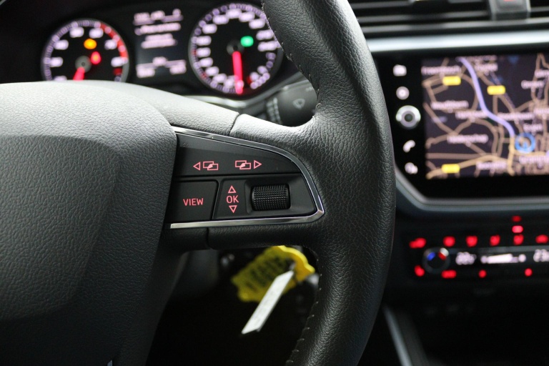 SEAT Arona - 1.0 TSI Xcellence Business Intense 17