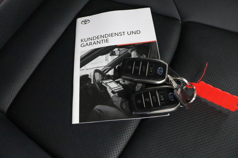 Toyota RAV4 - 2.5 Plug-in Hybrid AWD Bi-Tone Plus 11