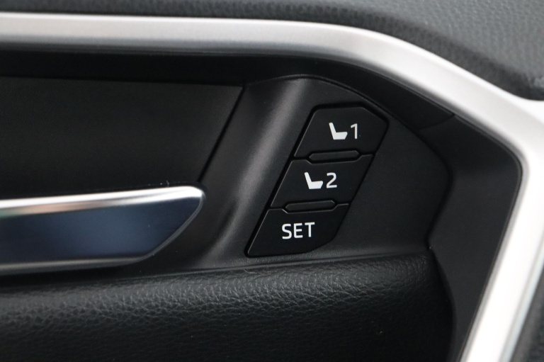 Toyota RAV4 - 2.5 Plug-in Hybrid AWD Bi-Tone Plus 30