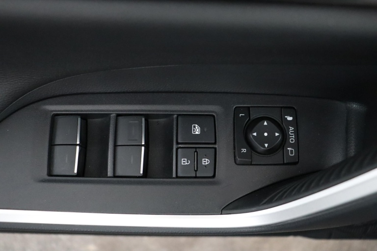 Toyota RAV4 - 2.5 Plug-in Hybrid AWD Style 29