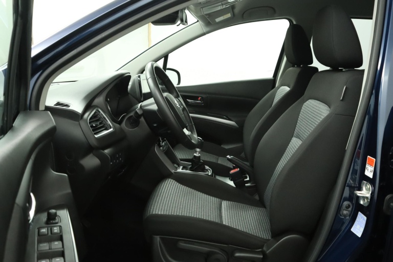 Suzuki S-Cross - 1.4 Boosterjet Select Smart Hybrid 17