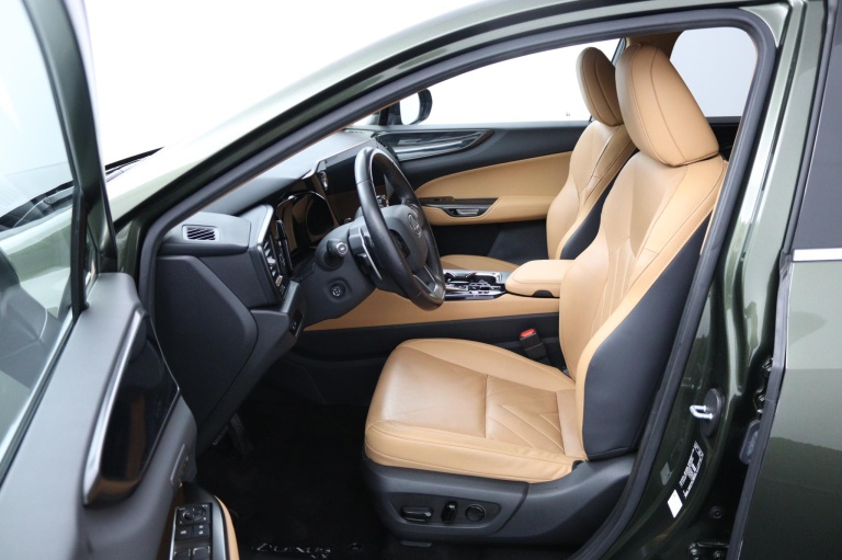 Lexus NX - 450h+ AWD Launch Edition 16