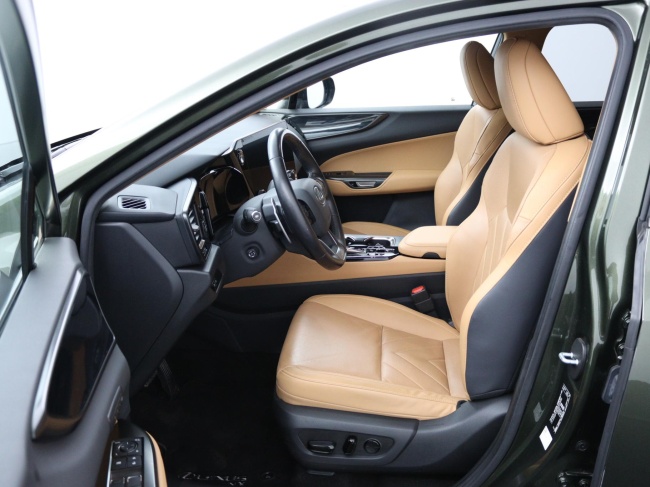 Lexus NX - 450h+ AWD Launch Edition