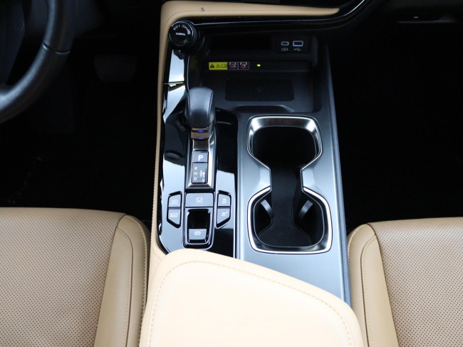 Lexus NX - 450h+ AWD Launch Edition