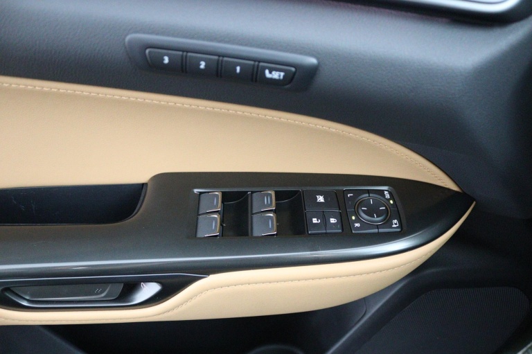 Lexus NX - 450h+ AWD Launch Edition 27