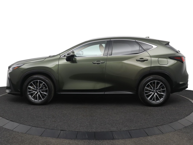 Lexus NX - 450h+ AWD Launch Edition 3