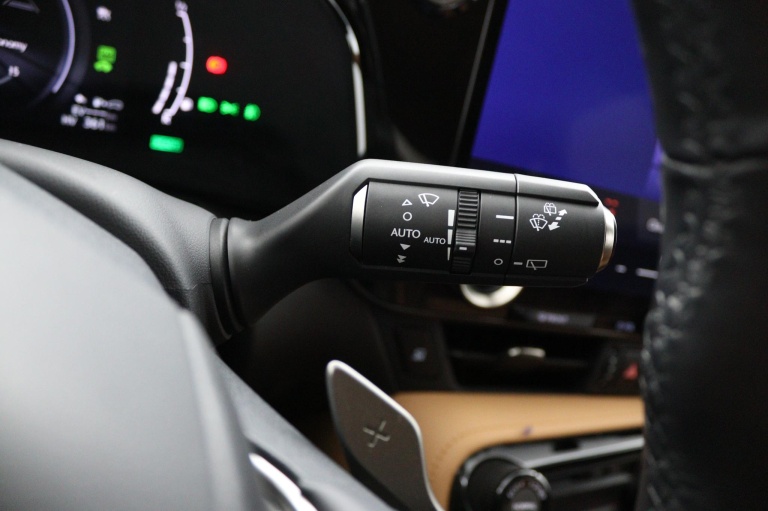 Lexus NX - 450h+ AWD Launch Edition 30