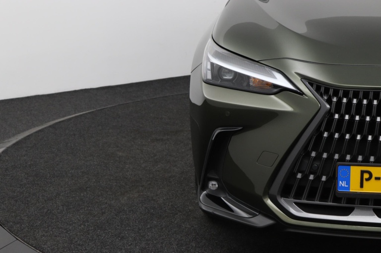 Lexus NX - 450h+ AWD Launch Edition 36