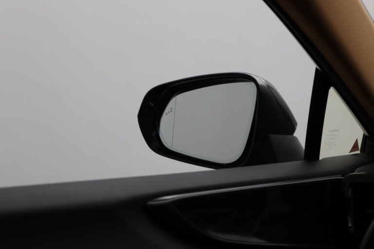 Lexus NX - 450h+ AWD Launch Edition 37