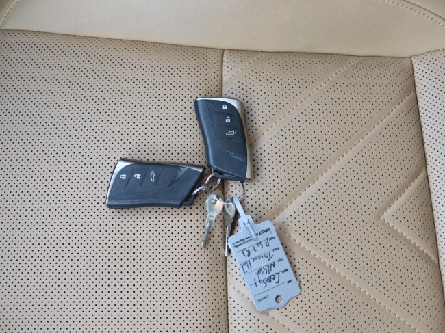 Lexus NX - 450h+ AWD Launch Edition