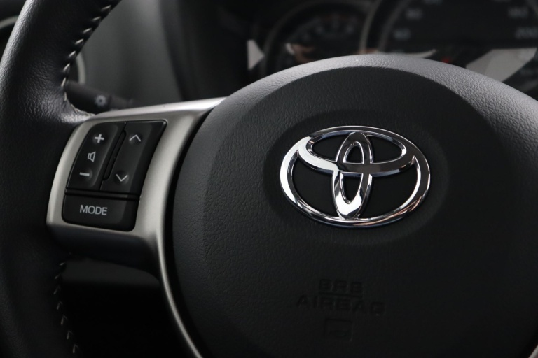 Toyota Yaris - 1.0 VVT-i Aspiration 19