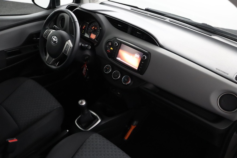 Toyota Yaris - 1.0 VVT-i Aspiration 46