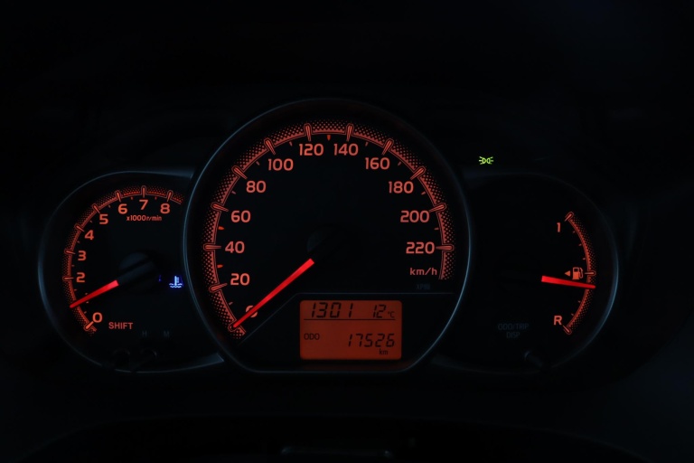 Toyota Yaris - 1.0 VVT-i Aspiration 6