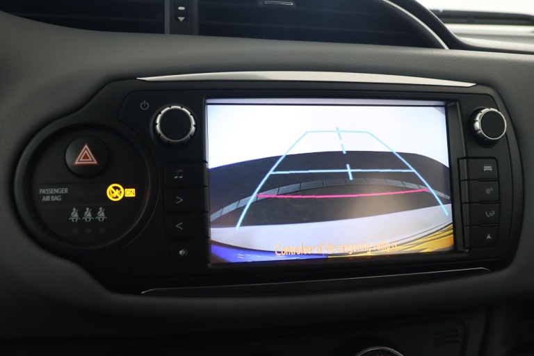 Toyota Yaris - 1.0 VVT-i Aspiration 9