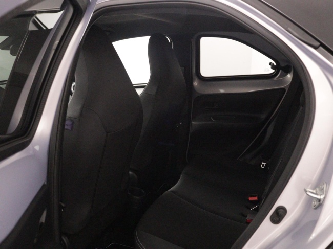 Toyota Aygo X - 1.0 VVT-i MT JBL
