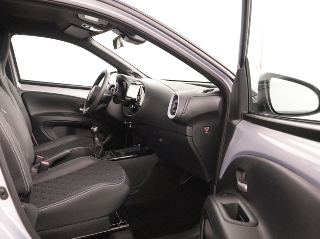 Toyota Aygo X - 1.0 VVT-i MT JBL