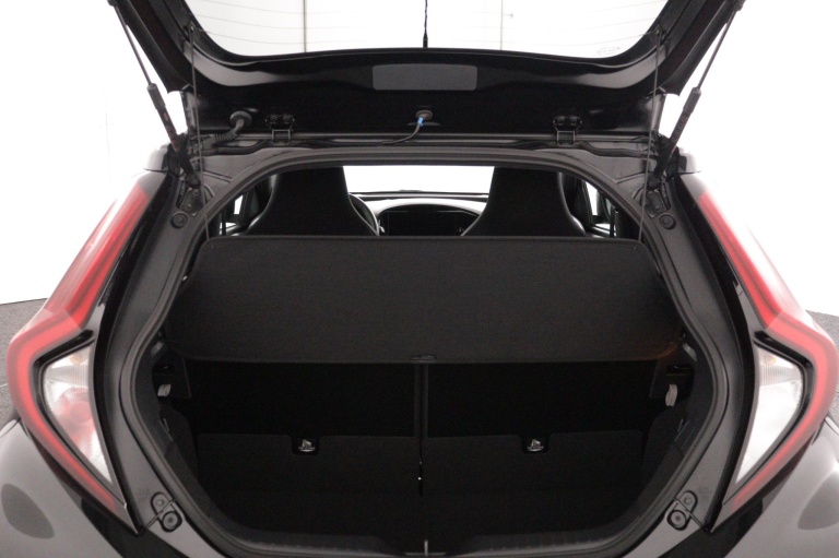 Toyota Aygo X - 1.0 VVT-i MT JBL 22