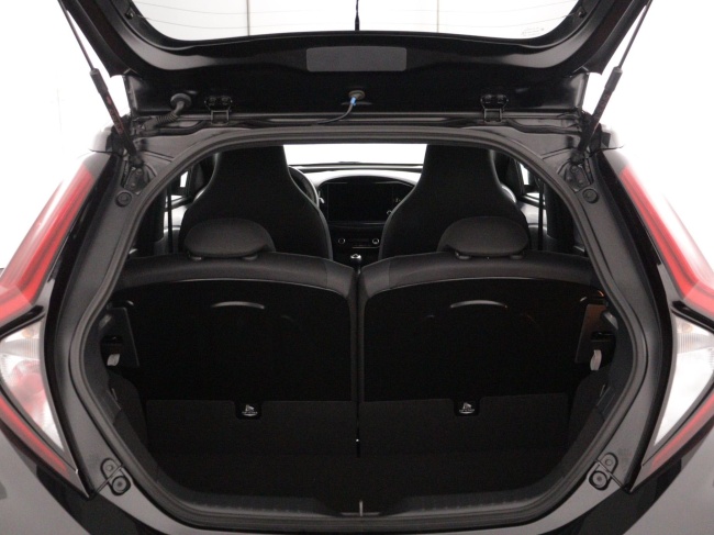 Toyota Aygo X - 1.0 VVT-i MT JBL